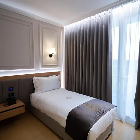 Holiday Hotel Hotel Tirana