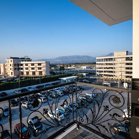 Holiday Hotel 4* Tirana