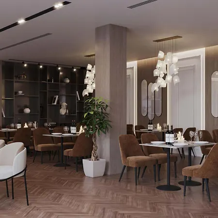 Hotel Holiday Hotel 4*